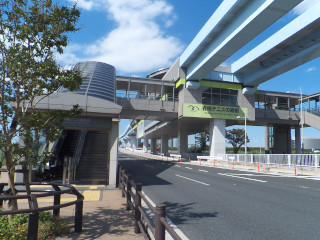 �L���e�j�X�̐X�w