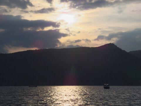 ���m�΂̗[�i